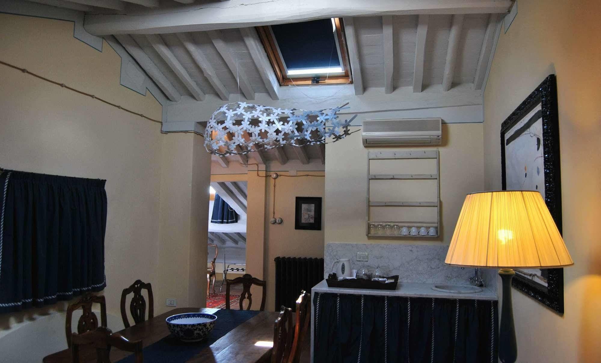 Bed and Breakfast Residenza Palazzo Visdomini Pietrasanta Exterior foto