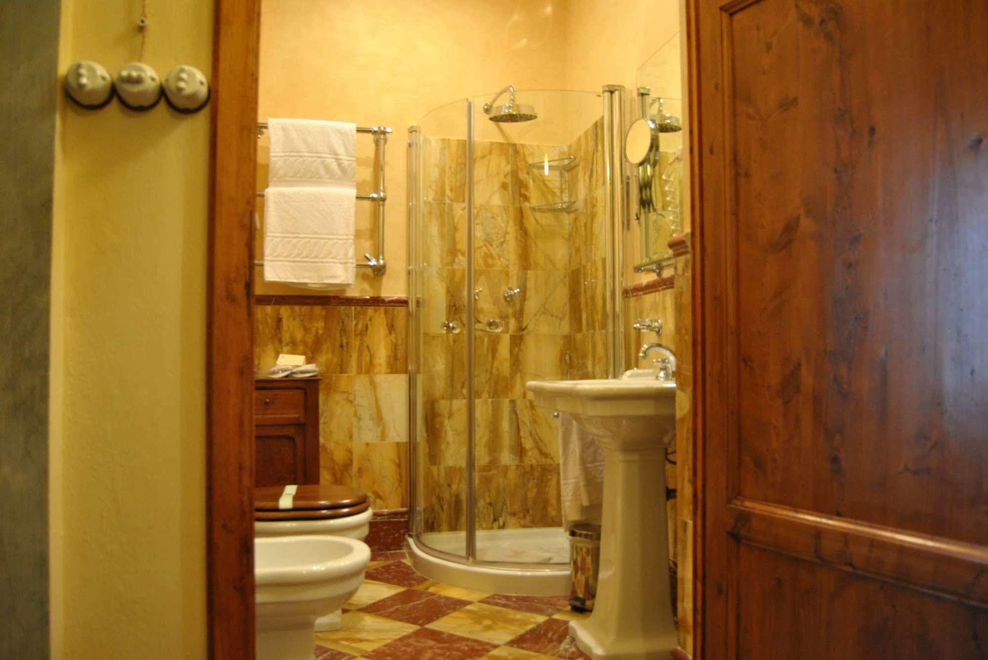 Bed and Breakfast Residenza Palazzo Visdomini Pietrasanta Exterior foto