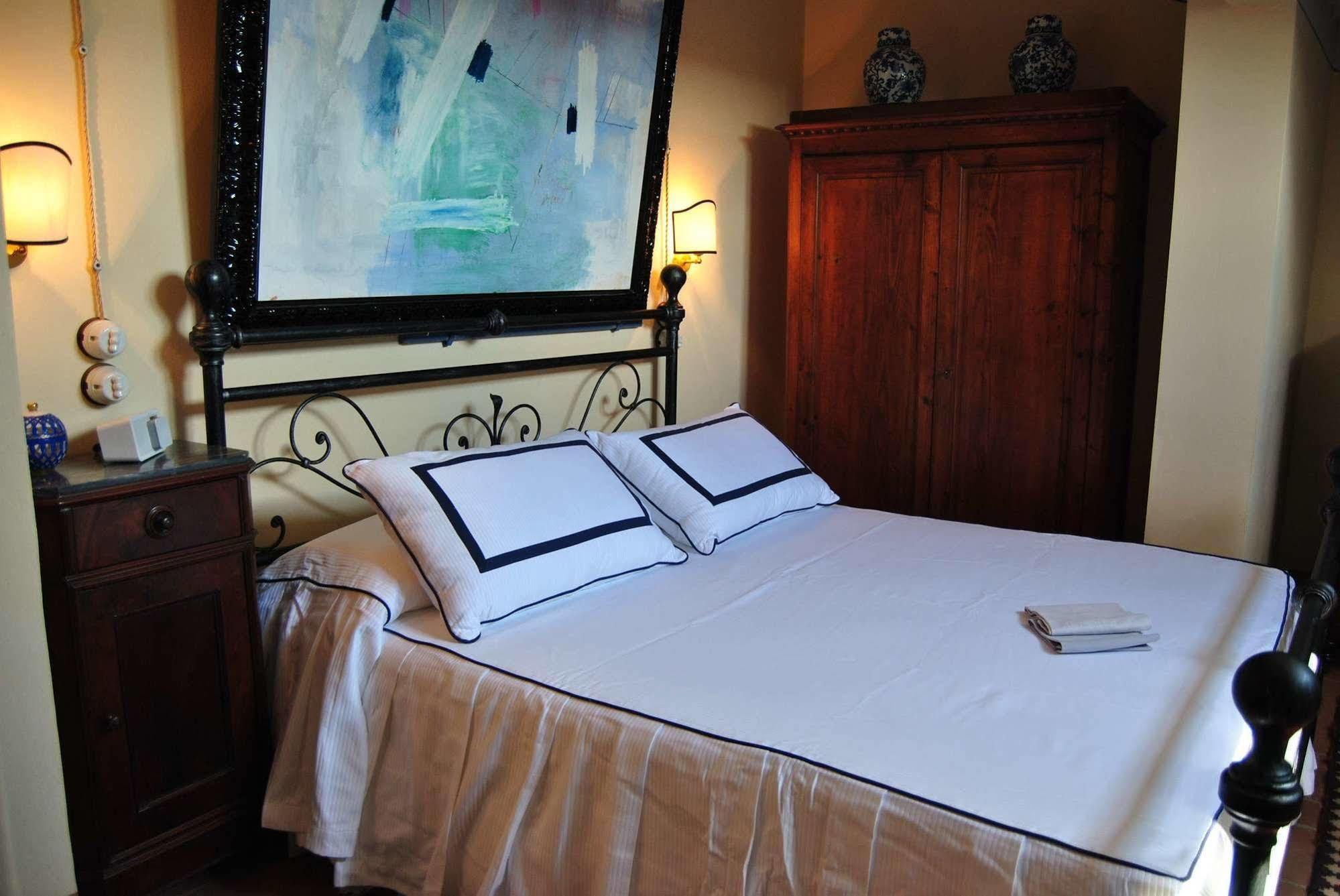 Bed and Breakfast Residenza Palazzo Visdomini Pietrasanta Exterior foto