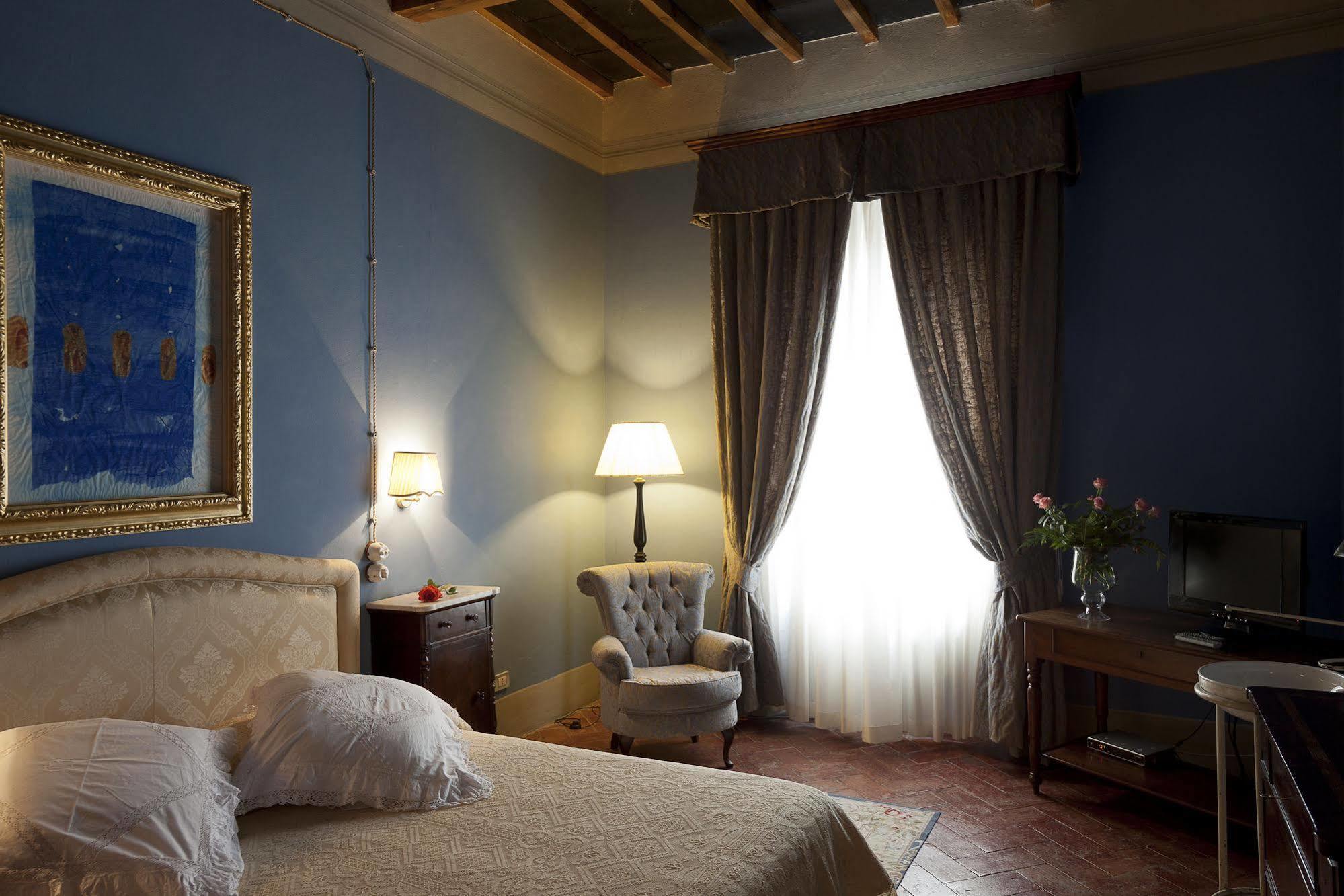 Bed and Breakfast Residenza Palazzo Visdomini Pietrasanta Exterior foto