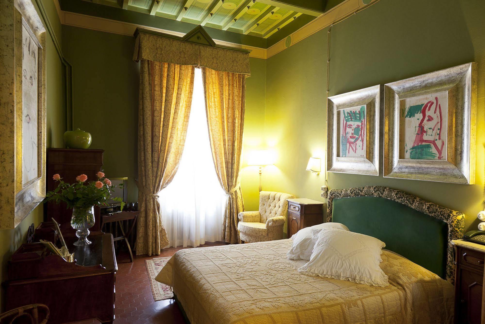Bed and Breakfast Residenza Palazzo Visdomini Pietrasanta Exterior foto