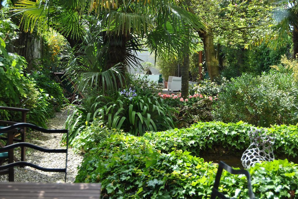 Bed and Breakfast Residenza Palazzo Visdomini Pietrasanta Exterior foto